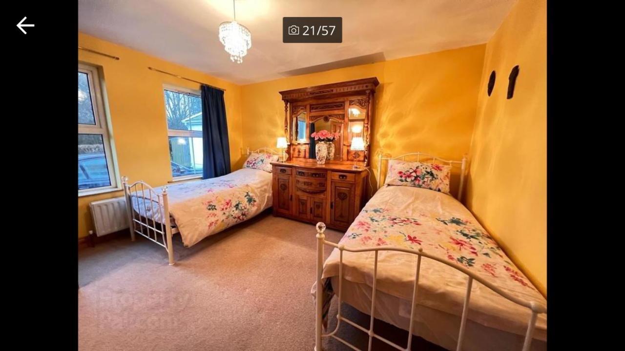 לינה וארוחת בוקר בושמילס Asdee House מראה חיצוני תמונה